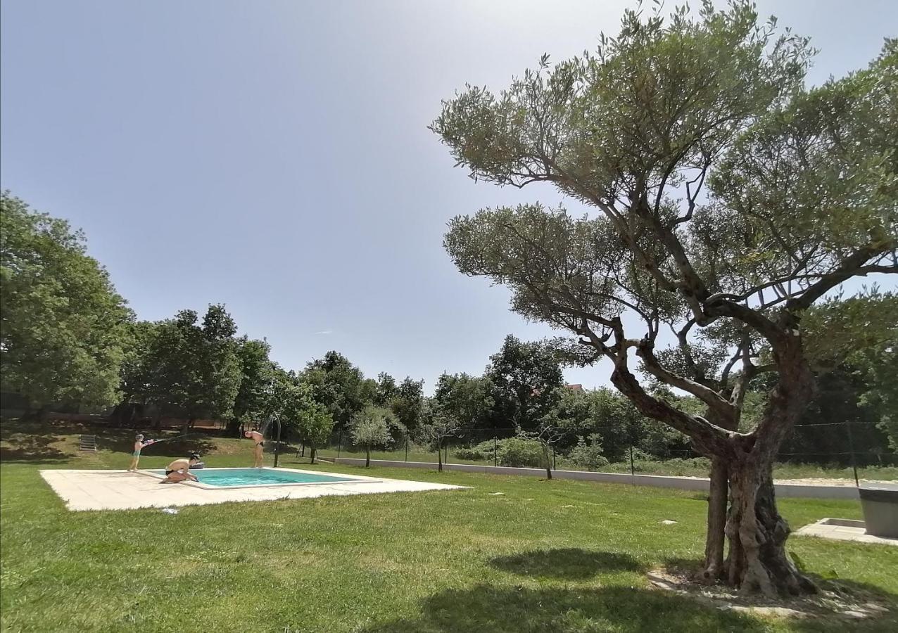פורץ Villanova Apartments מראה חיצוני תמונה