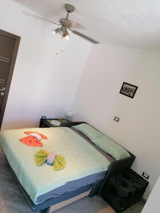 פורץ Villanova Apartments מראה חיצוני תמונה