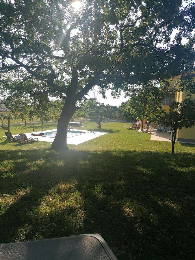 פורץ Villanova Apartments מראה חיצוני תמונה