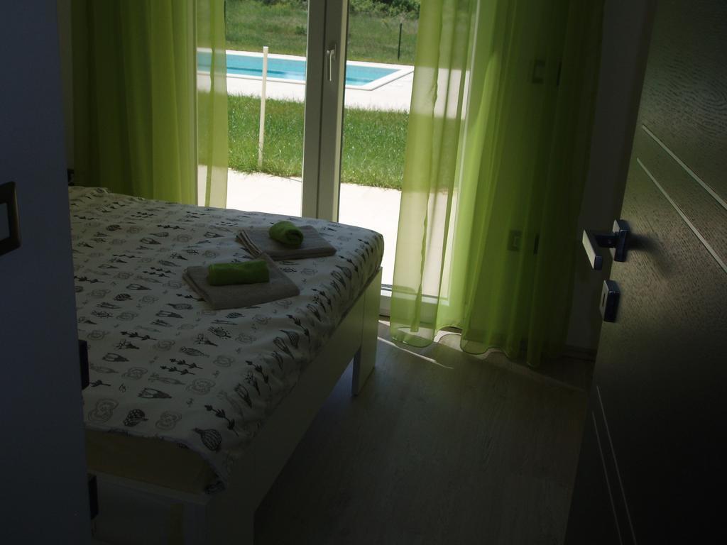 פורץ Villanova Apartments חדר תמונה
